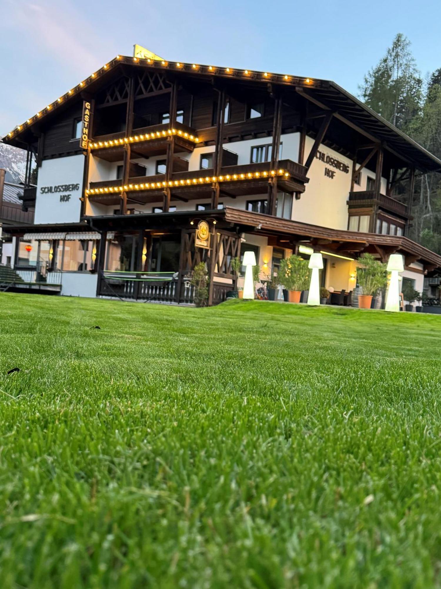 Gasthof Schlossberghof Lienz Extérieur photo