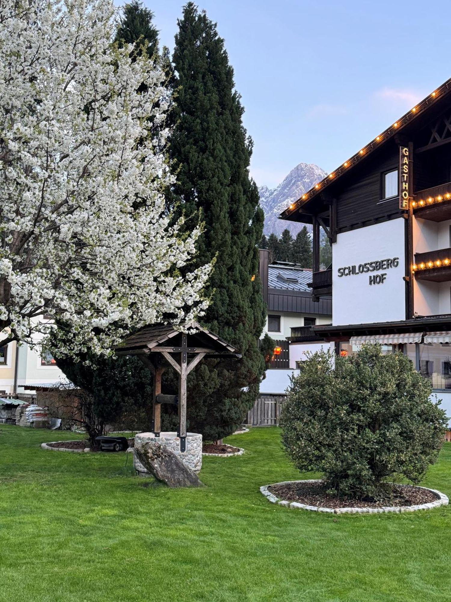 Gasthof Schlossberghof Lienz Extérieur photo